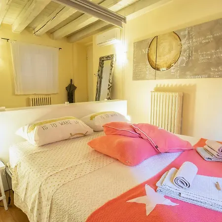 Lovely Apartment Sottoriva Verona Buitenkant foto