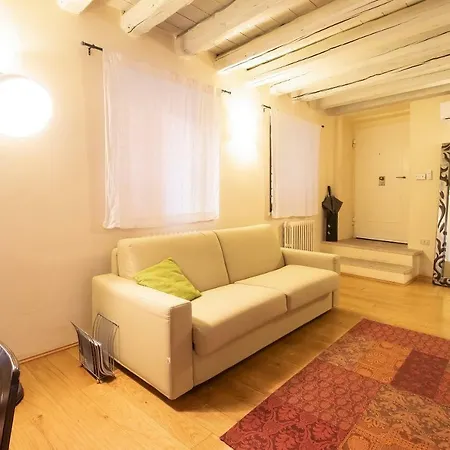 Lovely Apartment Sottoriva Verona Buitenkant foto